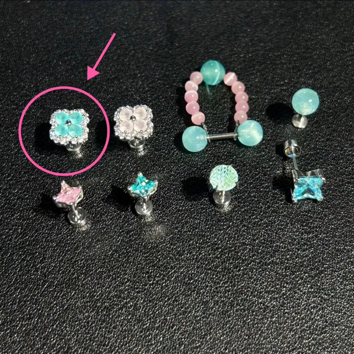 Fresh Mint Clover Cartilage Stud & Pastel Mountain Ear Chain Set – Green Starburst Stud Earrings