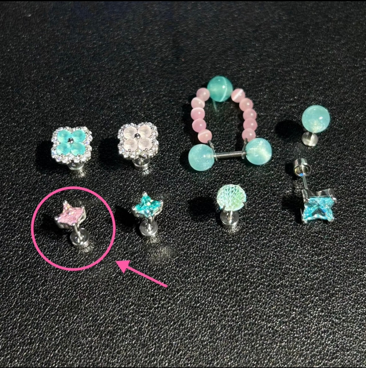 Fresh Mint Clover Cartilage Stud & Pastel Mountain Ear Chain Set – Green Starburst Stud Earrings