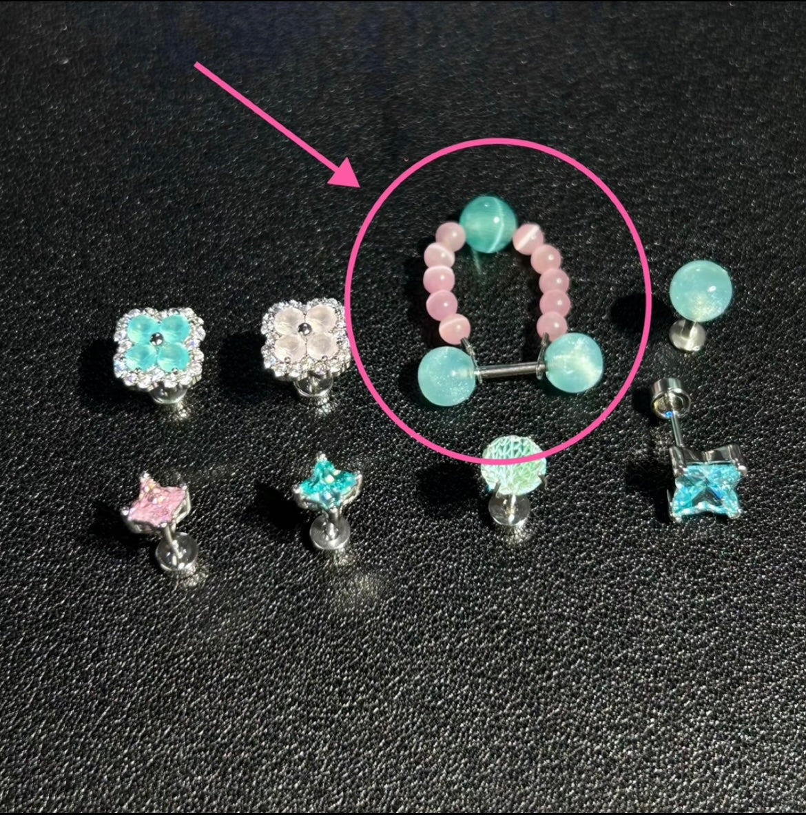Fresh Mint Clover Cartilage Stud & Pastel Mountain Ear Chain Set – Green Starburst Stud Earrings