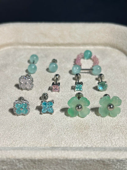 Fresh Mint Clover Cartilage Stud & Pastel Mountain Ear Chain Set – Green Starburst Stud Earrings